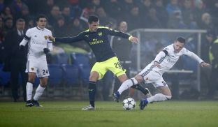 Barça kthen sytë nga Taulant Xhaka
