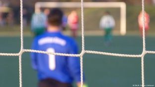  Rrahjet në fushë - kur futbollistët amatorë humbin durimin