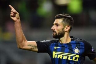 Candreva i jep pikët e plota Interit