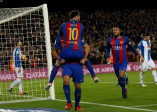  Barcelona mposht Espanyolin për t’iu afruar Realit [video]