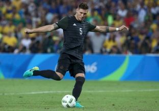 Chelsea humb garën me Bayernin për mbrojtësin gjerman