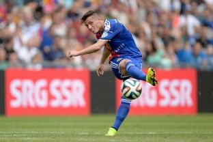 Dortmund, Schalke e Valencia interesohen për Xhakën