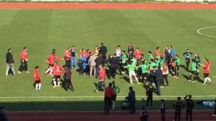 Dhuna në sport tani dënohet me ligj