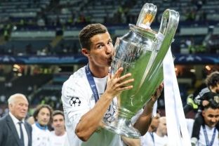 Ronaldo synon edhe më shumë tituj pas këtij “viti ëndrrash”