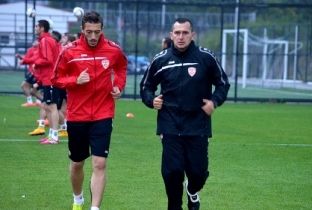 Trajneri i ri i Ferizajt, si lojtar kishte kaluar provat te Unitedi