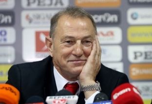  De Biasi nuk e votoi as Ronaldon e as Messin si më të mirin e botës