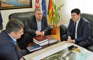 Së shpejti fillon ndërtimi i tribunës në stadiumin “Zahir Pajaziti”