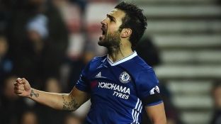 Fabregas refuzon klubet italiane, dëshiron titullin në Angli