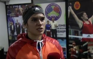 Donjeta Sadiku, boksierja kosovare që stërvit me meshkuj [video]