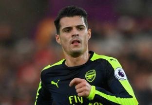 Wenger: Xhaka ka mohuar akuzat për racizëm