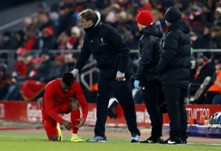 Klopp i jep mbështetje Sturridge