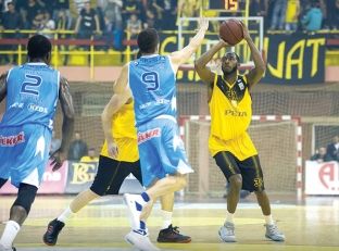Derbit të madh i shtohet rivaliteti ndërmjet trajnerëve
