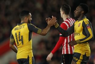 Rikthim sensacional i Welbeck në fitoren e thellë të Arsenalit