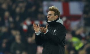Liverpooli përqendrohet në Premier Ligë