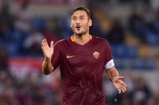 Totti starton ndaj Cesenas