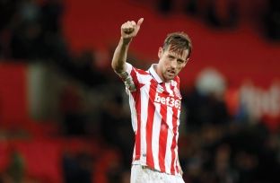 100 golat e gjigantit Crouch në Premier League