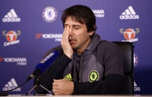 Conte paralajmëron lojtarët