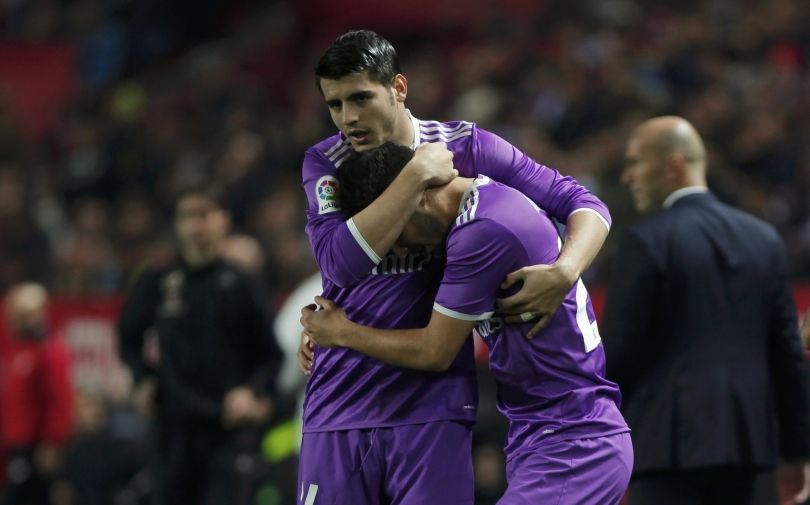 Chelsea mposht Arsenalin në garën për Moratan