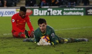Hulli thellon krizën e Liverpoolit