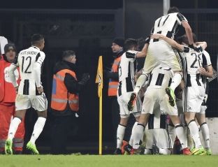 Juve fiton Derbin e Italisë