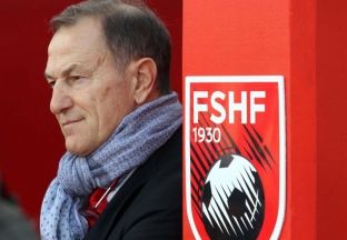 De Biasi i shqetësuar për gjendjen e lojtarëve