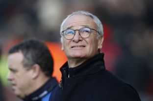 Leicesteri përkrah Ranierin përkundër formës së dobët