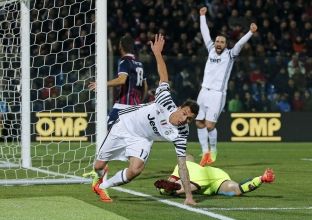 Manxhukiq e Higuain i japin fitoren Juventusit [video]