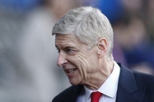 Wenger: Gara për titull nuk ka përfunduar