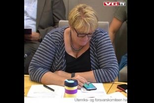 Politikania norvegjeze kapet duke luajtur “Pokemon Go” në Parlament