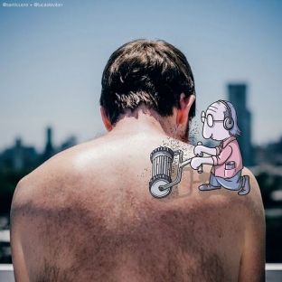 Artisti përdor fotografitë e të huajve për të shpalosur talentin e tij [foto]