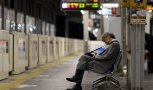 Sivjet 32 mijë japonezë mbushin 100 vjet