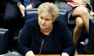 Kryeministrja norvegjeze zihet duke luajtur Pokemon Go në parlament