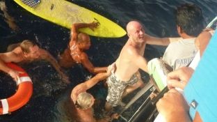 I mbijetuari rrëfen për 28 orët e tmerrit i vetëm në oqean