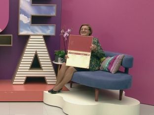  Diplomon në moshën 61-vjeçare, e jetëson ëndrrën [video]