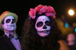 Doktori e bën për spital vajzën e tij për shkak se festoi Halloweenin
