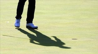 George H.W. Bush shiti për 30 mijë dollarë pajisjet për golf