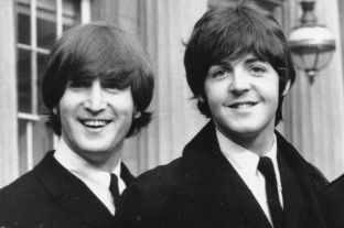 Letra e John Lennonit për Paul McCartneyn në ankand për 20 mijë dollarë
