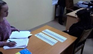 Mësuesja në Ukrainë tenton ta shesë 13 vjeçaren për 10 mijë dollarë