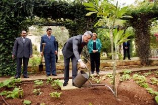 Thaçi, “kopshtar” në Maltë