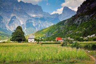 Fshatrat turistike shqiptare që duhen t'i vizitoni patjetër [foto]