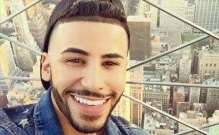 Ylli i YouTube përjashtohet nga avioni meqë fliste arabisht [video]