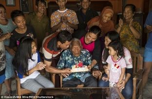 Indoneziani që nisi vitin 147 të jetës [foto]