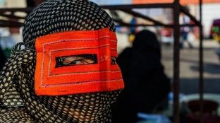 Maskat misterioze të grave në Iran [foto]