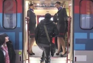 Nisin shakatë për trenin serb, shqiptarët kundërpërgjigjen me “Autochthonous Express” [foto]