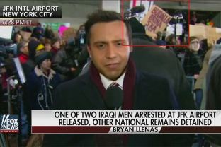 Në protestën kundër Trumpit, parulla në shqip “Budalla brina s’ka” [video]