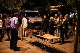 Largohen shitësit ilegalë nga sheshet kryesore të Prishtinës