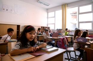 Shkolla “Emin Duraku” nga sot fillon me mësim tërë ditor