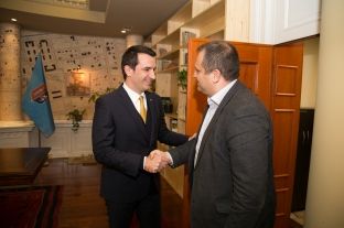 Kryebashkiaku i Tiranës nis sot vizitën dyditore në Prishtinë