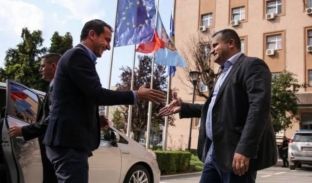 Veliaj vazhdon edhe sot vizitën në Komunën e Prishtinës