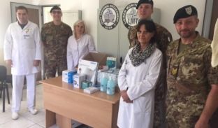KFOR-i dhuron pajisje mjekësore për Klinikën në Shlivovë